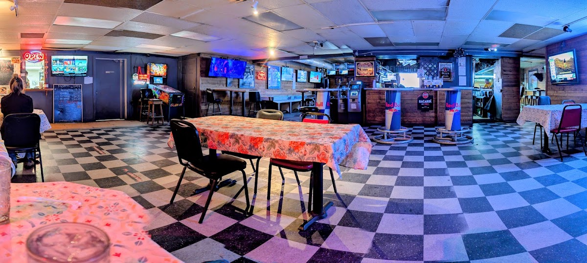 Mom's Kitchen homestyle dining in Fairbanks